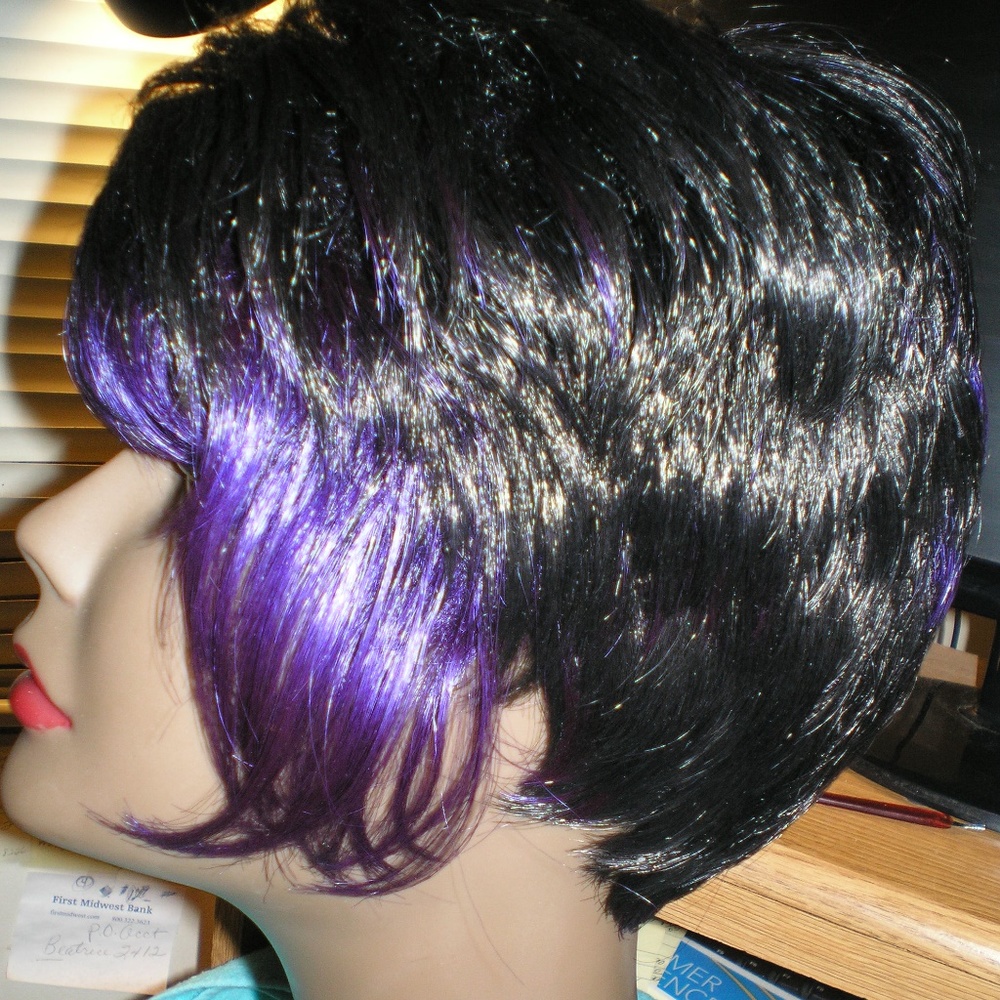 Full Cap Wig - Picture 5 of 7